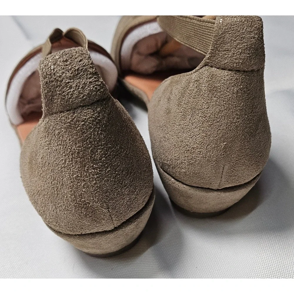 Gentle Souls Natalia Ballet Flats Taupe Metallic Suede Wedge Women's 6 M‎ NEW